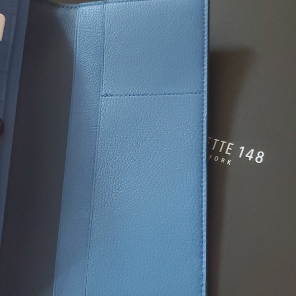 Lafayette 148 LEATHER PASSPORT HOLDER - Picture 5 of 12